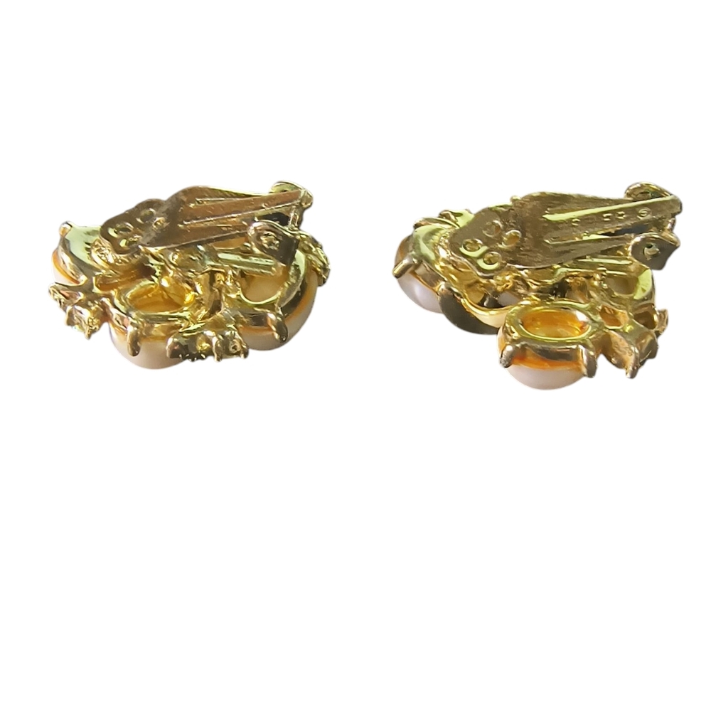 Vintage Lisner Faux Pearl & Rhinestone Clip-on Earrings - Picture 6 of 9